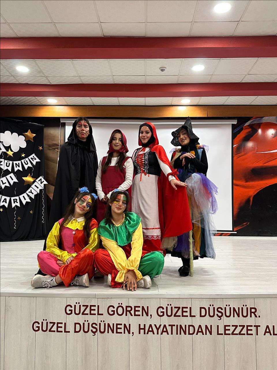 cocuk-gelisimi-programi-ogrencilerinden-3-aralik-dunya-engelliler-gunu-ne-anlamli-destek